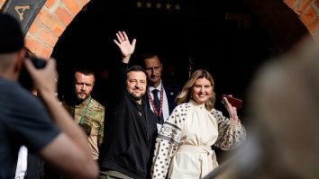 Claudiu Crăciun: „Volodimir Zelenski nu poate să se prezinte pe scena globală altfel decât puțin nerăbdător, puțin disperat pentru că sunt vieți în joc”