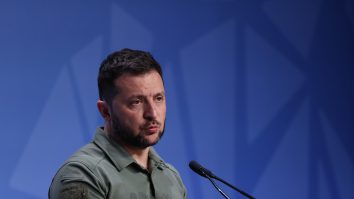 Zelenski cere ajutorul NATO pentru a se relua comerțul prin Marea Neagră. Florin Jipa: România poate ajuta la deblocarea coridorului umanitar cu cereale