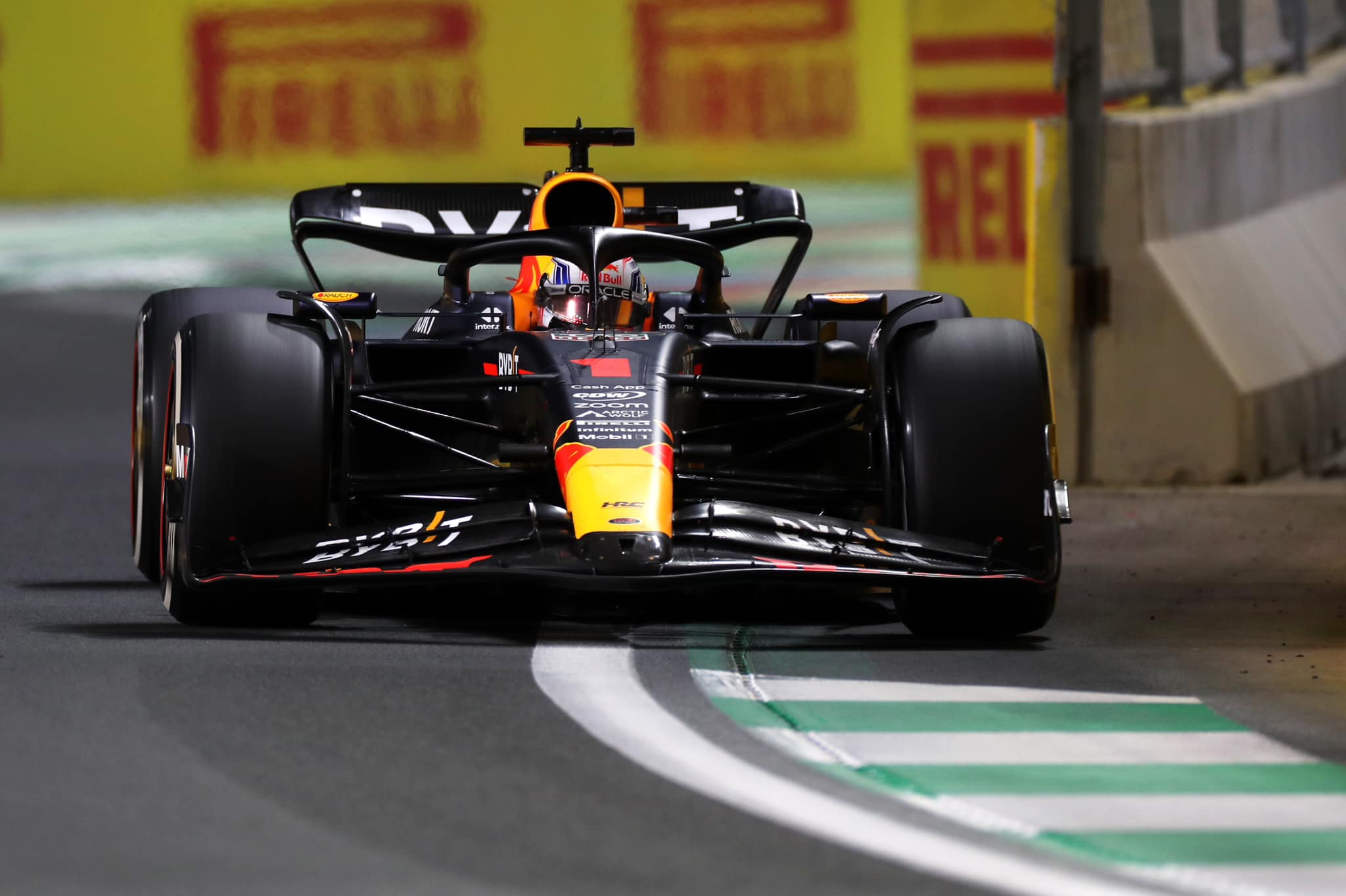 Max Verstappen a câștigat cursa de sprint Formula 1 din Brazilia. Cine a completat podiumul