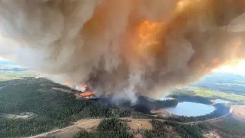 1.000 de incendii ard Canada. Patru persoane și-au pierdut viața