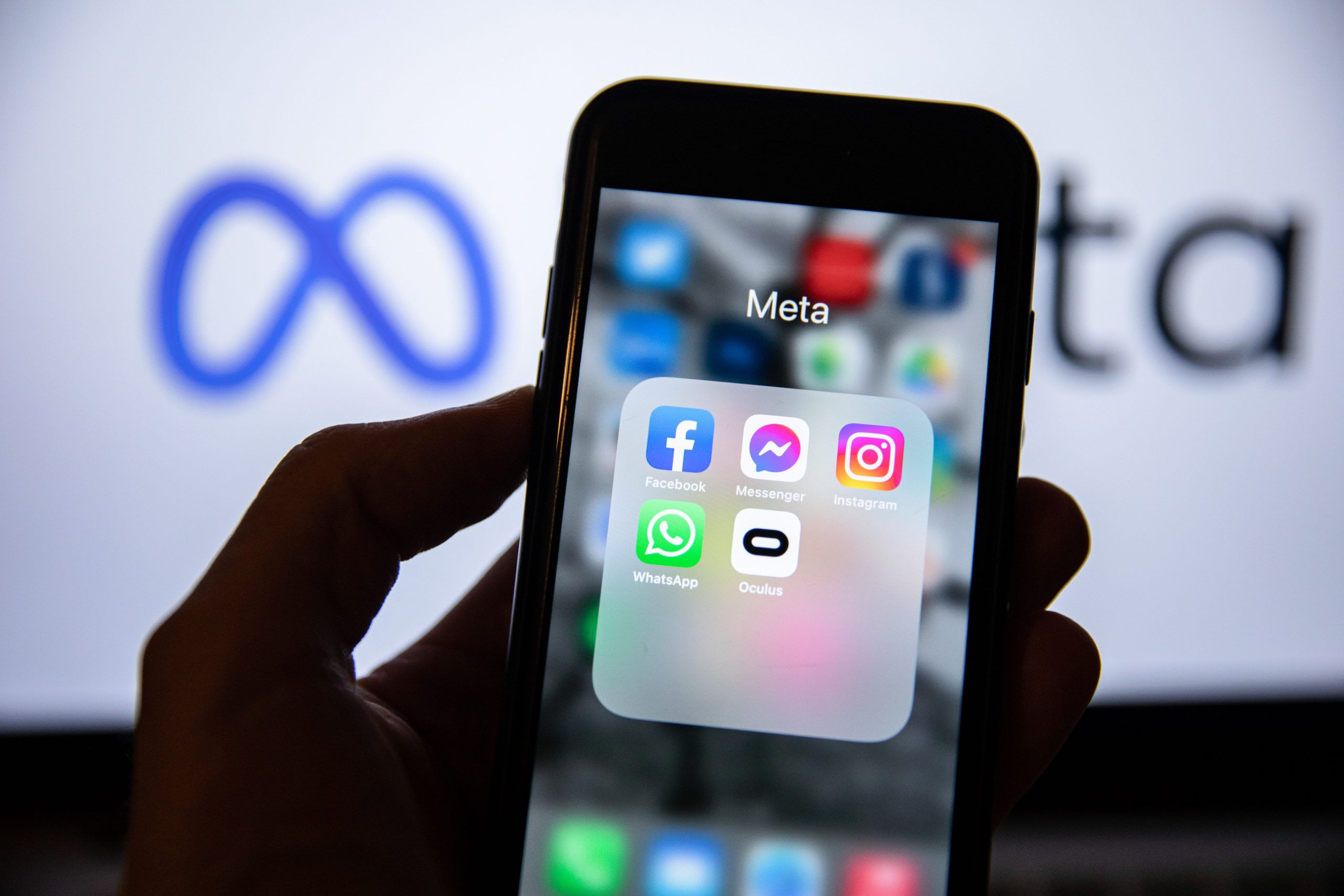 Dacă sună prea bine să fie adevărat, probabil nu e. Cum să recunoști scam-urile în social media