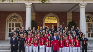 Câștigătoarele Cupei Mondiale de fotbal feminin ajung acasă. Olga Carmona a aflat după meci ca tatăl ei a murit