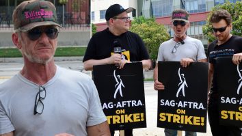Sean Penn a protestat în faţa studiourilor Disney. Actorul compară A.I. cu vrăjitoarea din „Mica Sirenă”