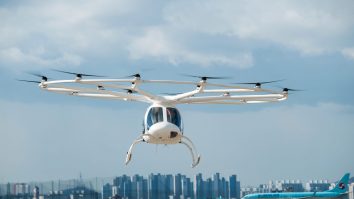 Parisul pregătește taxiul zburător pentru Jocurile Olimpice 2024. Cum funcționează Volocopter