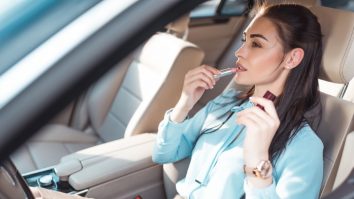 Alege contrastele şi fii în tendinţe în orice context!