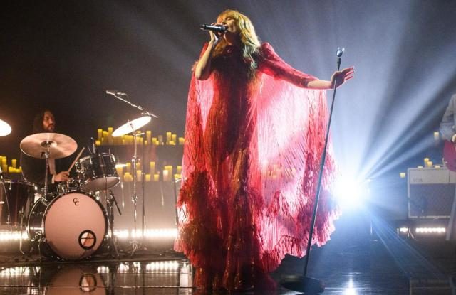 Florence Welch a suferit o operație care „i-a salvat viața”. Când va reveni pe scenă Florence And The Machine