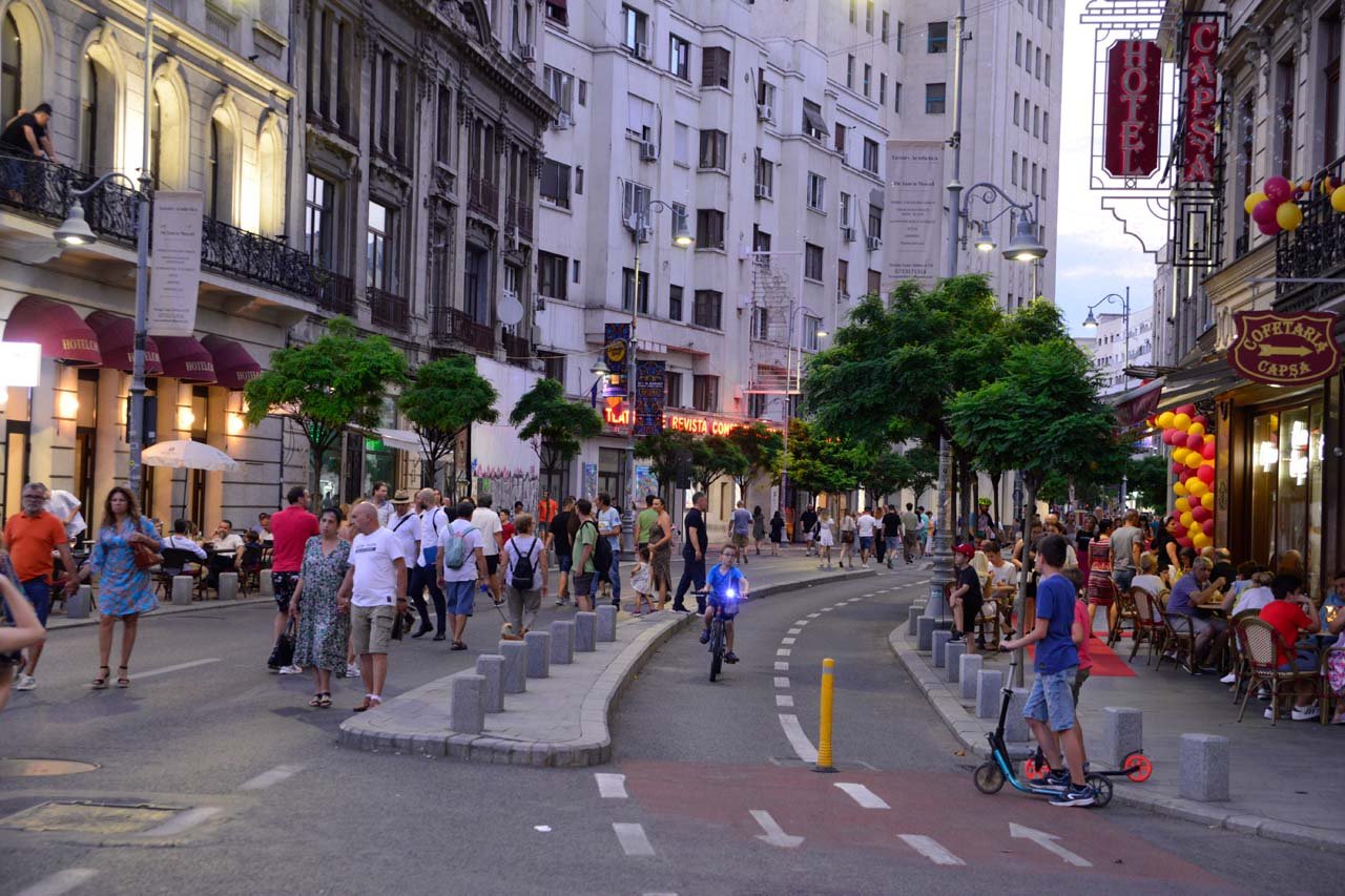 La ce evenimente participi în weekend în București? Calea Victoriei devine promenadă urbană