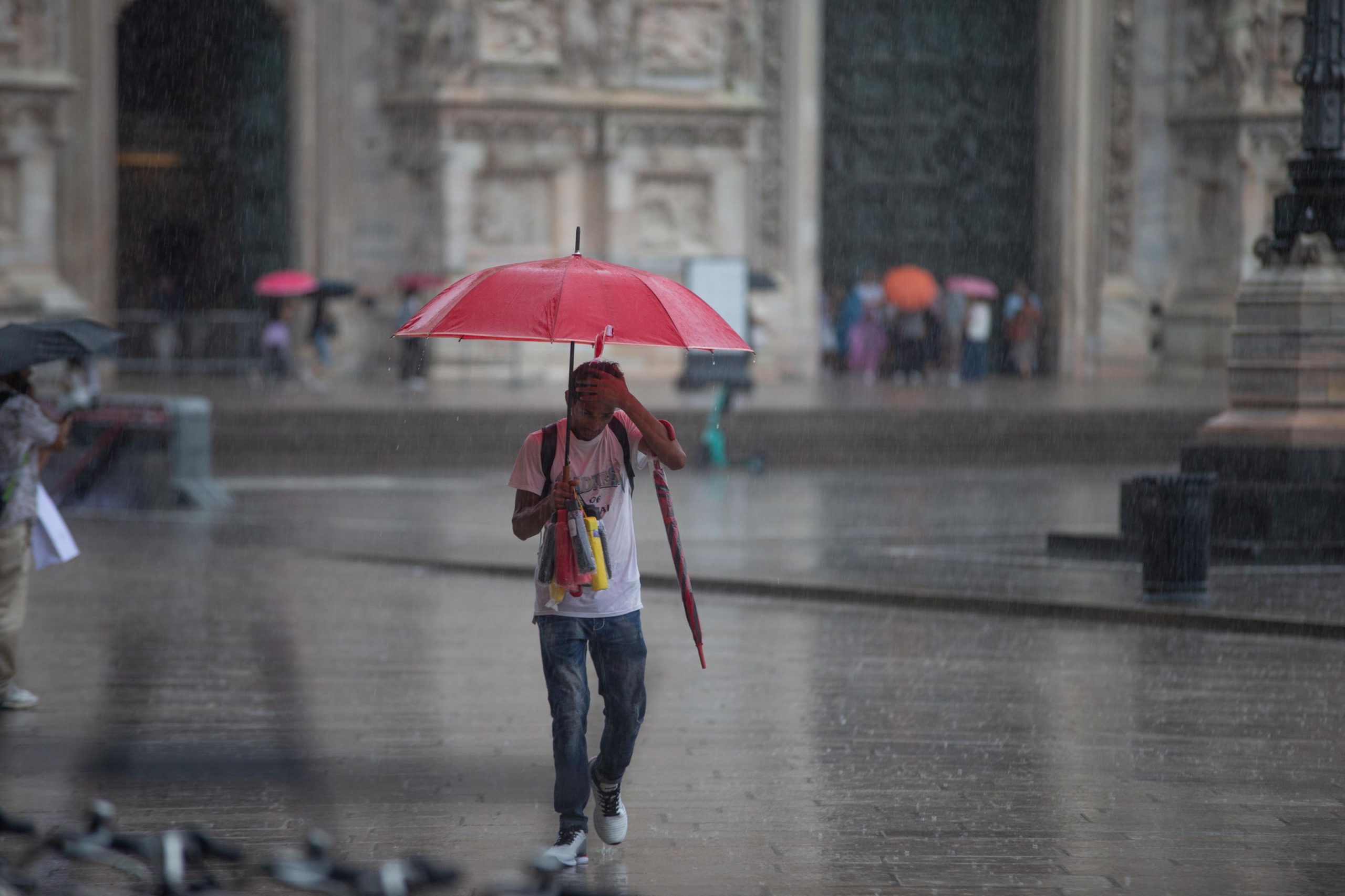 Prognoza meteo specială pentru București: condiţii pentru ploi descurtă durată