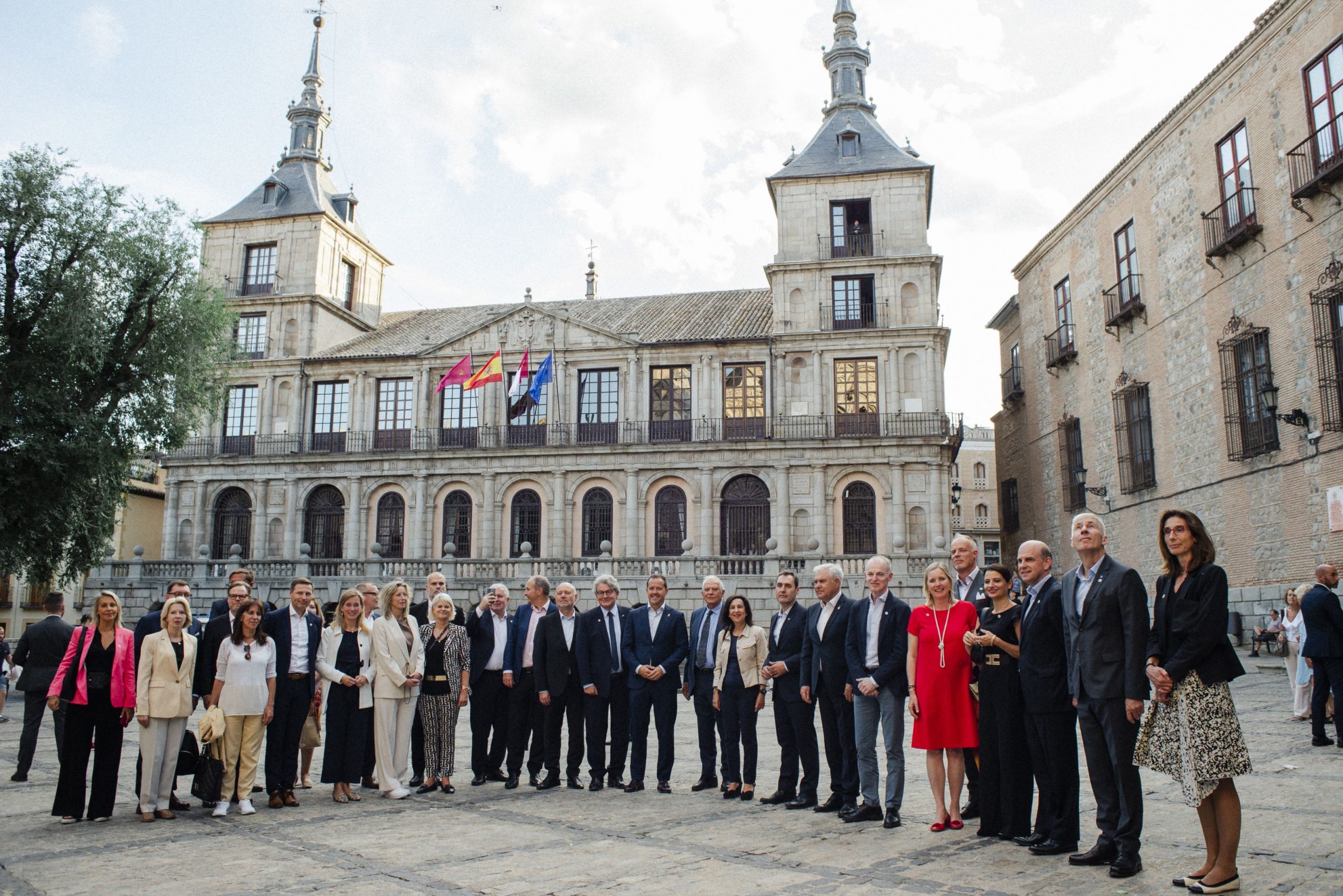 VIDEO. Summitul de la Toledo: UE se gândește să ofere 2 miliarde de euro Ucrainei pentru muniție și armament. Se discută alocarea de forțe pentru menținerea ordinii în Sahel