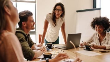 Eurostat: Tinerii români, greci și italieni își găsesc cel mai greu un loc de muncă. Adriana Radu: „Sistemul de învățământ nu este conectat la piața muncii”