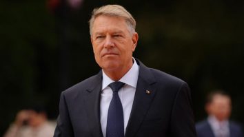 Klaus Iohannis, la Spitalul de Urgență „Floreasca”: Am avut tragedie după tragedie. Întrebarea pe care ne-o punem toți: De ce s-a ajuns aici? Este inacceptabil să dăm din umeri