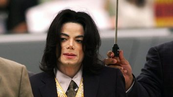 Doi bărbați care susțin că au fost abuzați sexual în copilărie de Michael Jackson pot relua un proces împotriva companiilor sale