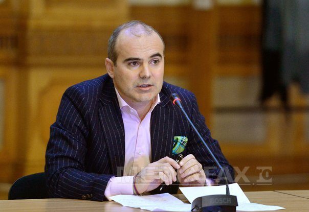 Soluția lui Rareș Bogdan pentru acoperirea găurii din buget: Bani de la companiile mari care declară impozit zero, nu de la IMM-uri