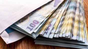 România ocupă penultimul loc la salarii pe oră în Uniunea Europeană. Ce țări domină clasamentul