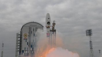 După aproape 50 de ani, Rusia ajunge din nou pe Lună. Sonda va avea misiunea de a preleva mostre şi de a analiza solul lunar