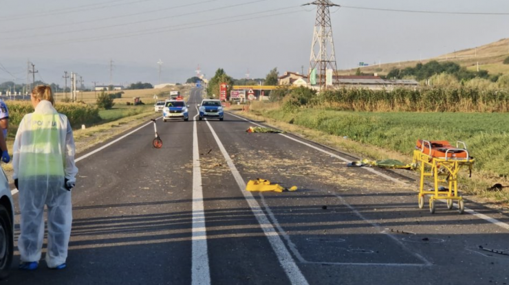 Un nou accident în Alba. 3 tineri au murit, după ce un tânăr beat a intrat cu mașina într-un grup de persoane