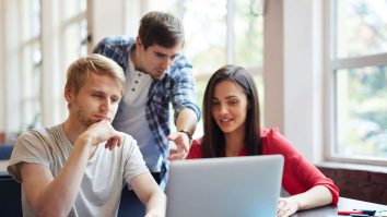 București, Cluj și Timiș, campioanele salariilor. Ciprian Mihali: Mediile sunt falsificate, diferențele sunt mari între companiile din IT și companiile cu salarii mici