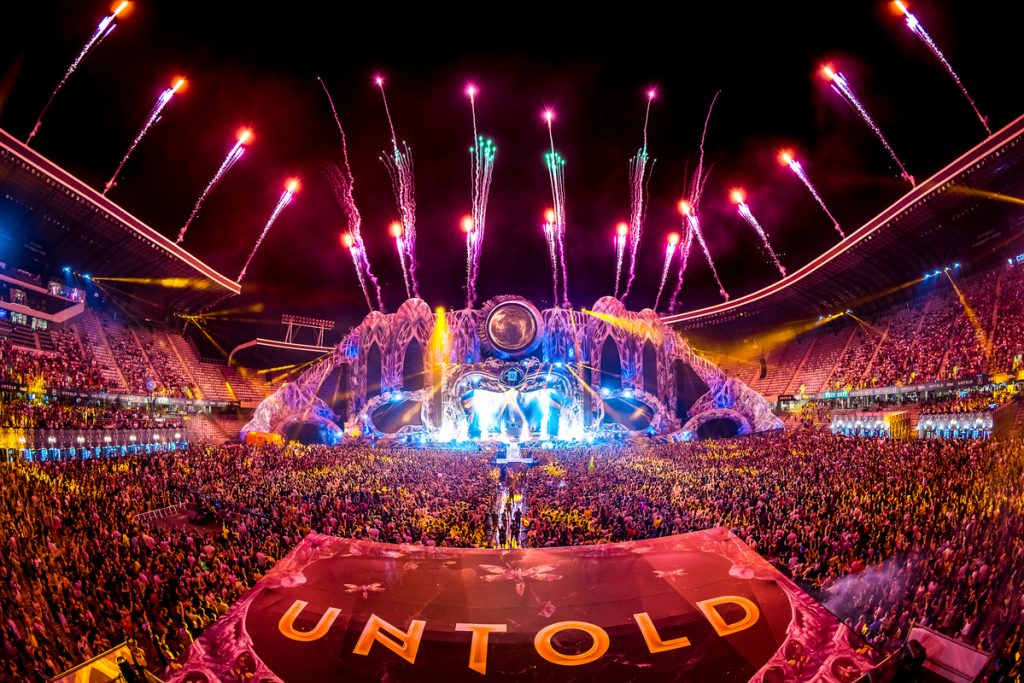 VIDEO. Ultima seară de Untold: David Guetta și Martin Garix au făcut show pe Cluj Arena
