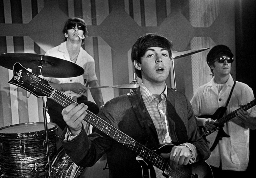 În căutarea bass-ului pierdut. O lumea întreagă vrea să găsească chitara lui Paul McCartney