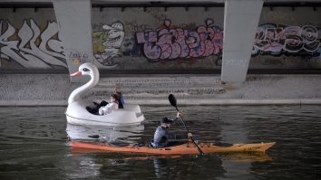 Lacul Titan, accesibil pentru persoanele cu dizabilități. Zona va avea pontoane și caiace special adaptate