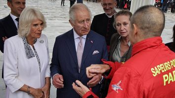 A doua zi a vizitei Regelui Charles al III-lea în Franța. Cuplul regal a vizitat Catedrala Notre Dame