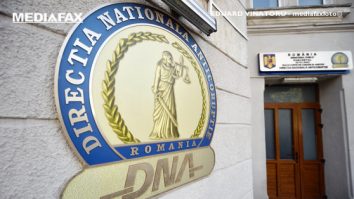 Interceptări DNA în dosarul șpăgilor la pungă și plic din ASSMB: „Ce avem în pungă? 20.000? Pentru?”