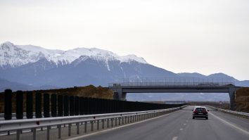 România, la coada clasamentului privind calitatea drumurilor. Care sunt țările cu cele mai bune șosele din lume