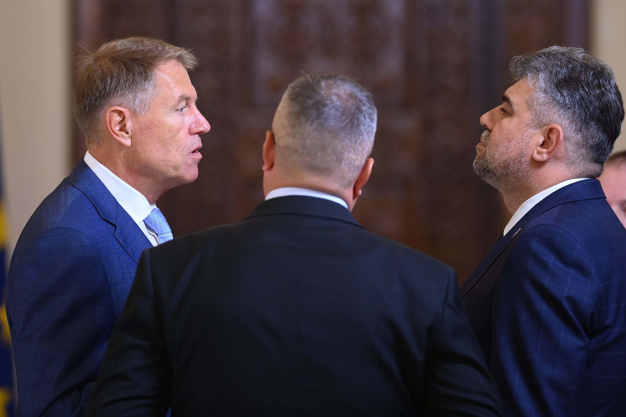 Câți bani vrea să strângă guvernul Ciolacu din măsurile fiscale promovate