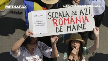 1 din 2 profesori nu crede că guvernanții vor aplica în continuare majorările salariale promise/ Iulian Cristache: Vom continua să punem presiune pe clasa politică
