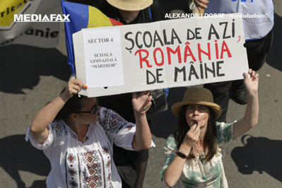 1 din 2 profesori nu crede că guvernanții vor aplica în continuare majorările salariale promise/ Iulian Cristache: Vom continua să punem presiune pe clasa politică