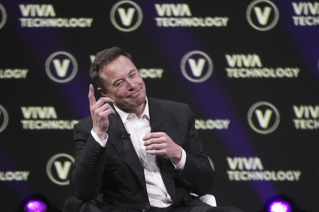 Musk vrea să schimbe abonamentele platformei X. Noul plan include 3 niveluri de servicii premium
