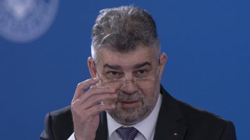Ciolacu, la Kiev: „Limba oficială pentru românii din Ucraina este limba română, nu moldovenească”. Premierul s-a întâlnit cu cabinetul de miniștri