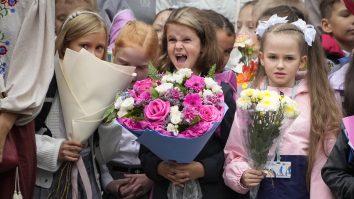 Cum gestionezi emoțiile copilului tău? „Bullyingul este o realitate în școlile noastre, la care trebuie să fim foarte atenți”