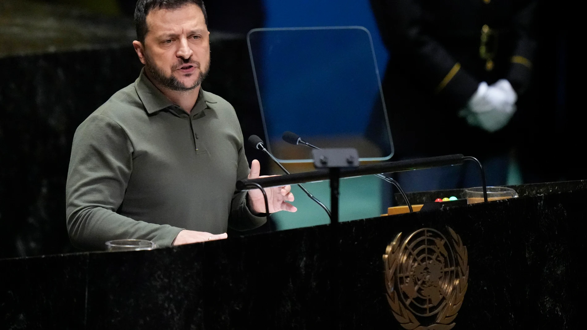 Zelenski cere Adunării Generale ONU să anuleze dreptul de veto al Rusiei. Președintele ucrainean a purtat negocieri cu von der Leyen și Iohannis