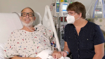 Un bărbat a primit o inimă de porc și trăiește să povestească