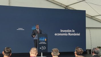 „Avem o mare responsabilitate: să conștientizăm că orice dependență trebuie evitată și combătută”, a spus premierul Marcel Ciolacu la aniversarea a 30 de ani de prezență a Philip Morris International în România