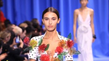 Balmain face show la Paris Fashion Week. Casa de modă și-a revenit după jaful din Milano