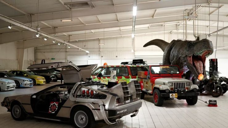 Un colecționar de mașini din „Fast and Furious” din Paris le închiriază turiștilor. El deține și două dintre mașinile lui Batman