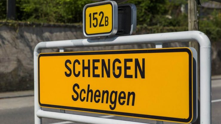 Parlamentul olandez a dat undă verde pentru aderarea deplină a Bulgariei şi României la spaţiul Schengen