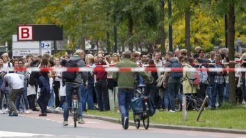 Atac armat la centrul universitar din Rotterdam. Un bărbat a ucis mai multe persoane. Poliția a acționat rapid și l-a arestat pe inculpat