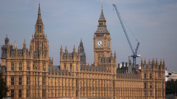 Poliţia britanică a arestat un bărbat care ar fi spionat pentru China. Rishi Sunak denunță „interferența” din partea Beijingului