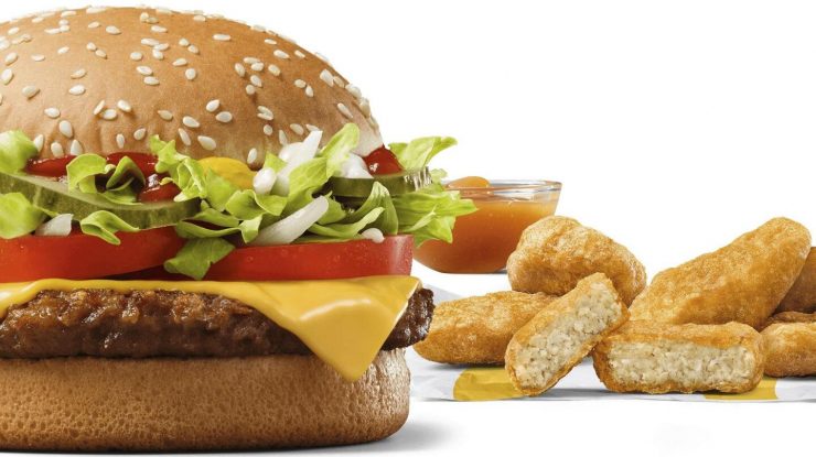 Piața burgerilor vegani ar putea ajunge la o creștere de 2 miliarde de dolari până în 2026. Ce țări consumă cel mai mult produsul