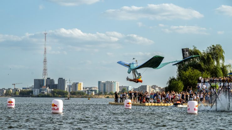 38 de piloți au sfidat gravitația la un show aviatic. Cine sunt câștigătorii
