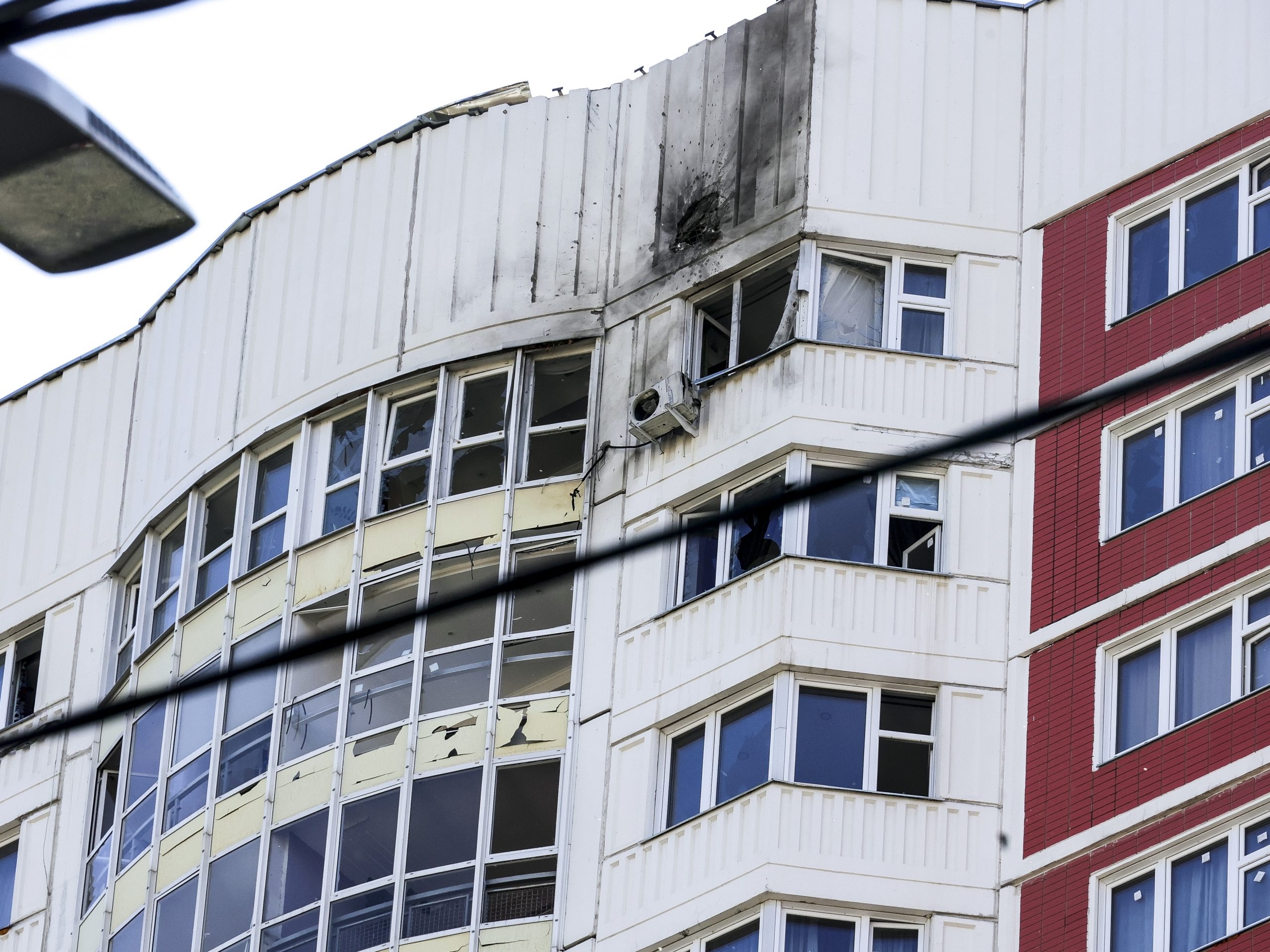 LIVE UPDATE. Ziua 585 de război în Ucraina. Un atac cu o dronă ucraineană în sudul Rusiei a rănit o persoană/ Niciun ajutor pentru Ucraina în acordul pentru evitarea închiderii guvernului american