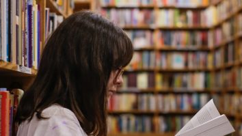 Ce literatură are azi programa școlară? Lista de autori canonici studiați pentru Bacalaureat include 17 nume, dar nicio scriitoare