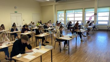 Elevii din Estonia ajung în fruntea clasamentului testărilor PISA. Lorena Drăgușin: România ar trebui să implementeze mai mult tehnologia și activitățile practice