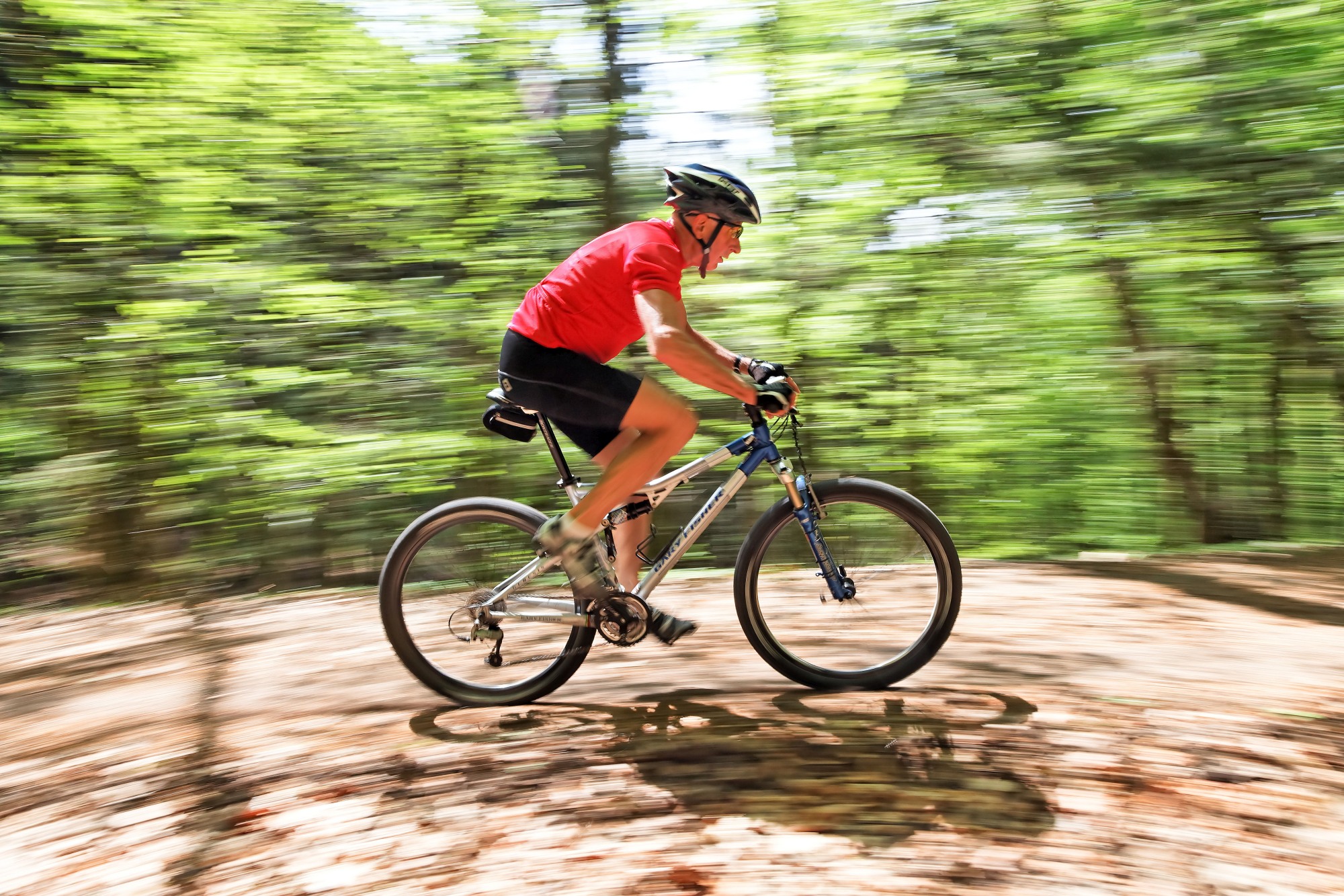 VIDEO. Clujul scoate la licitație 242 de km de pistă de biciclete. Daniel Buda: „Această pistă va aduce un plus de valoare turismului local”