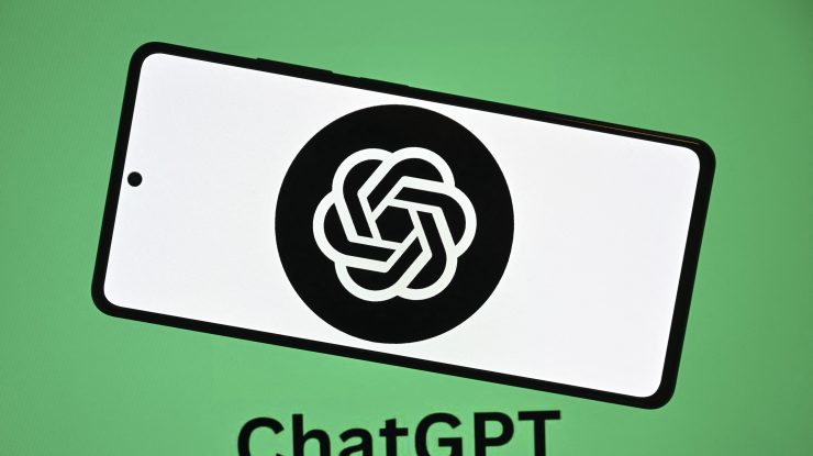 84,5% dintre utilizatorii ChatGPT sunt bărbați. Femeile rămân mai sceptice față de A.I.