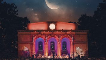 Ce premiere te așteaptă în noile stagiuni? Opera Națională București te așteaptă la cea de-a XIII-a ediție a Promenadei Operei