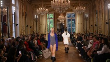 Paris Fashion Week continuă până pe 3 octombrie. Victoria Beckham și-a prezentat vineri colecția de primăvară-vară 2024